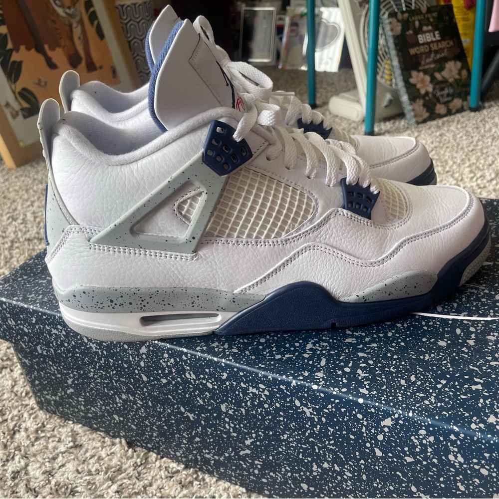 Air Jordan 4 Retro - Picture 5 of 6